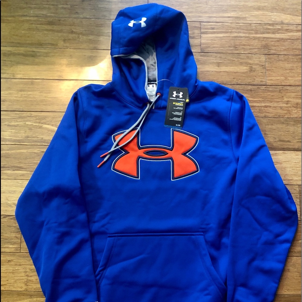 NWT Under Armour Seeatshirt